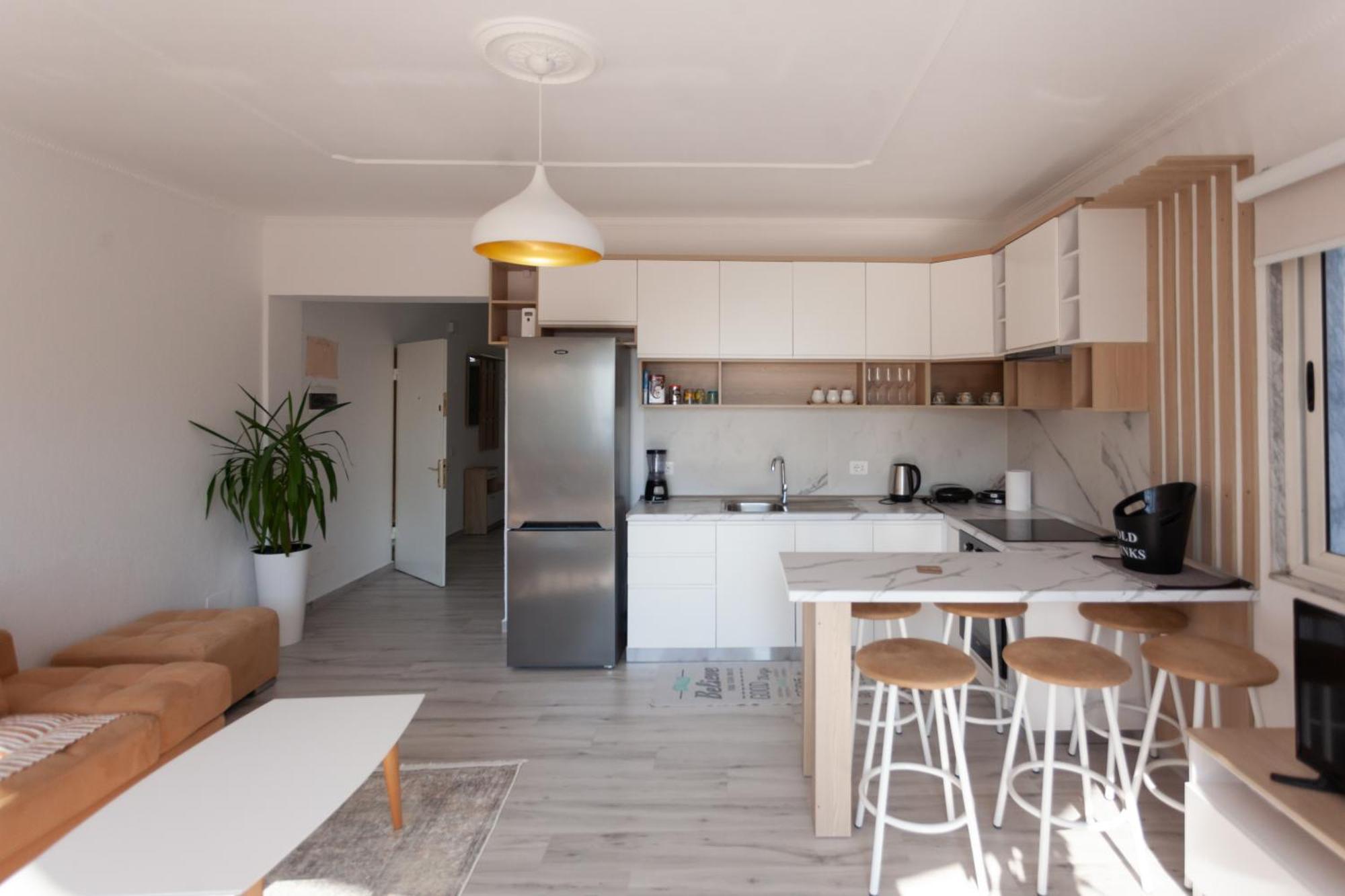 The Rooftop By Ps Apartament Golem (Tirana)